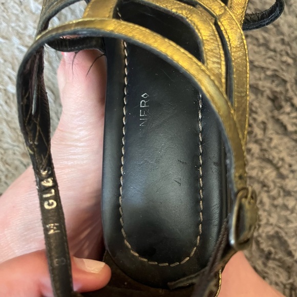 Donald Pliner gladiator sandals - Picture 6 of 6